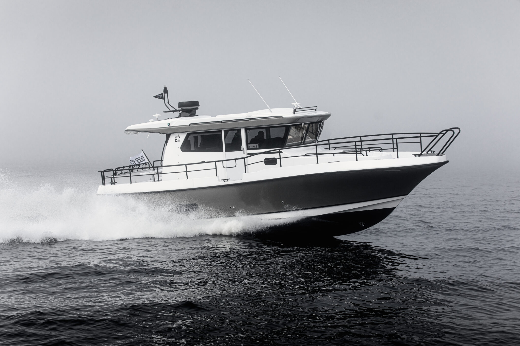 4F1A6996-2048x1365 Nord Star 33+ - Image 1