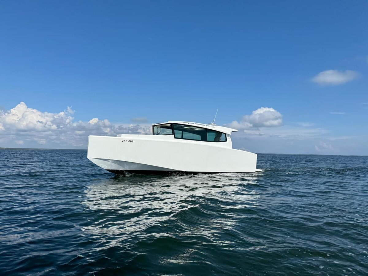 Performance Cruiser X9