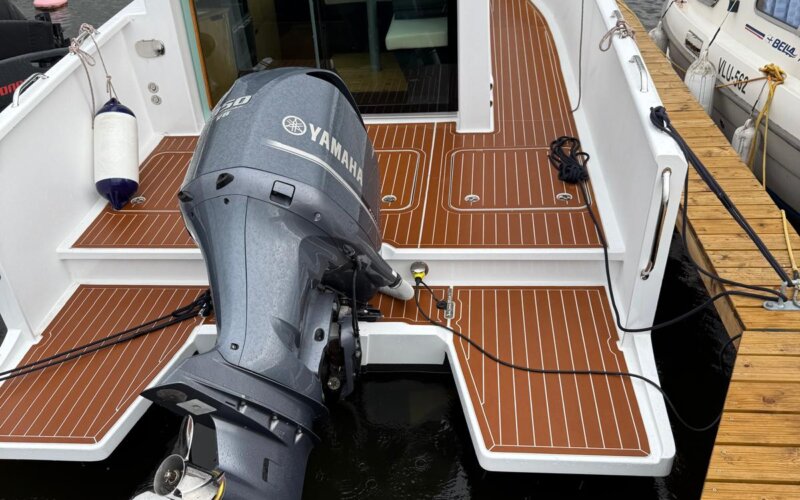 Performance Cruiser X9 ahter